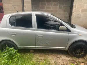 Toyota Vitz 1.3 FWD 5dr 2002 Silver