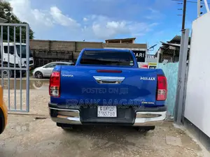 Toyota Hilux 2019 Blue