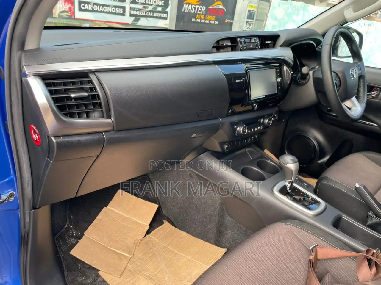 Toyota Hilux 2019 Blue