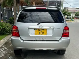 Toyota Kluger 2005 Silver