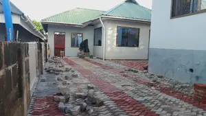 5bdrm House in Changanyikeni Udsm, Kinondoni for sale