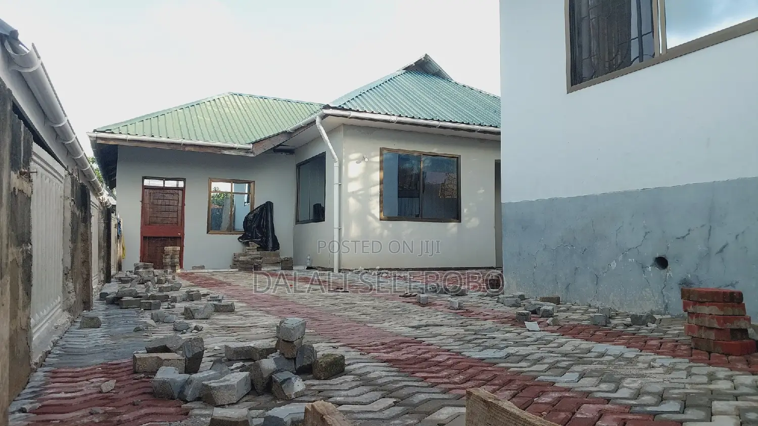 5bdrm House in Changanyikeni Udsm, Kinondoni for sale