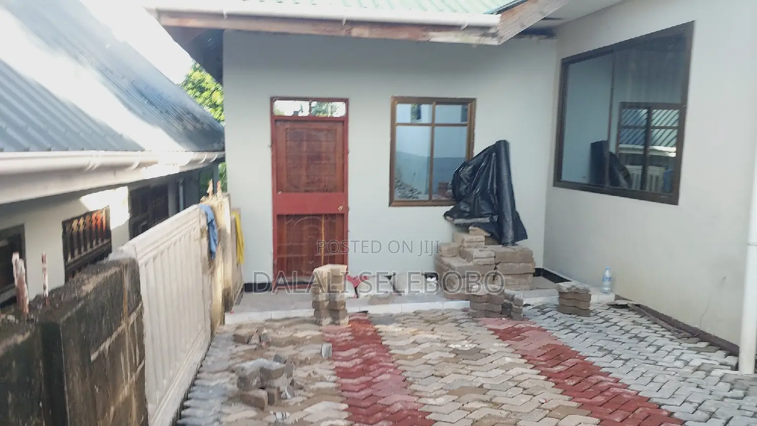 5bdrm House in Changanyikeni Udsm, Kinondoni for sale