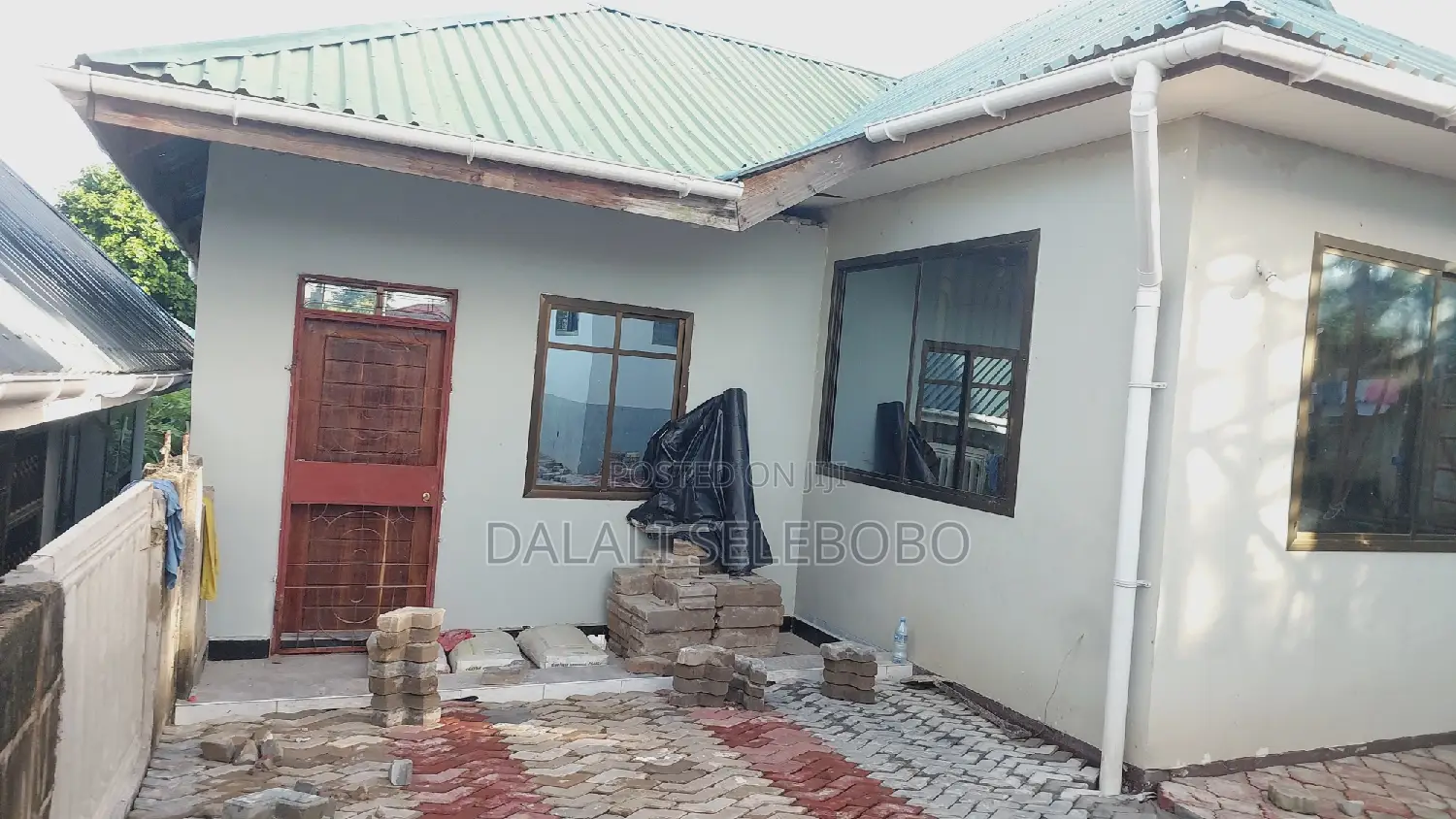 5bdrm House in Changanyikeni Udsm, Kinondoni for sale