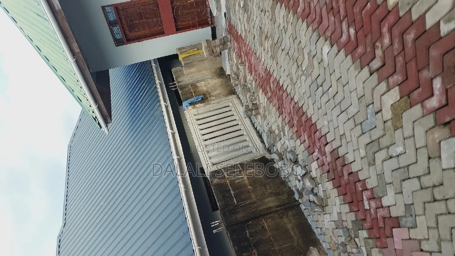 5bdrm House in Changanyikeni Udsm, Kinondoni for sale