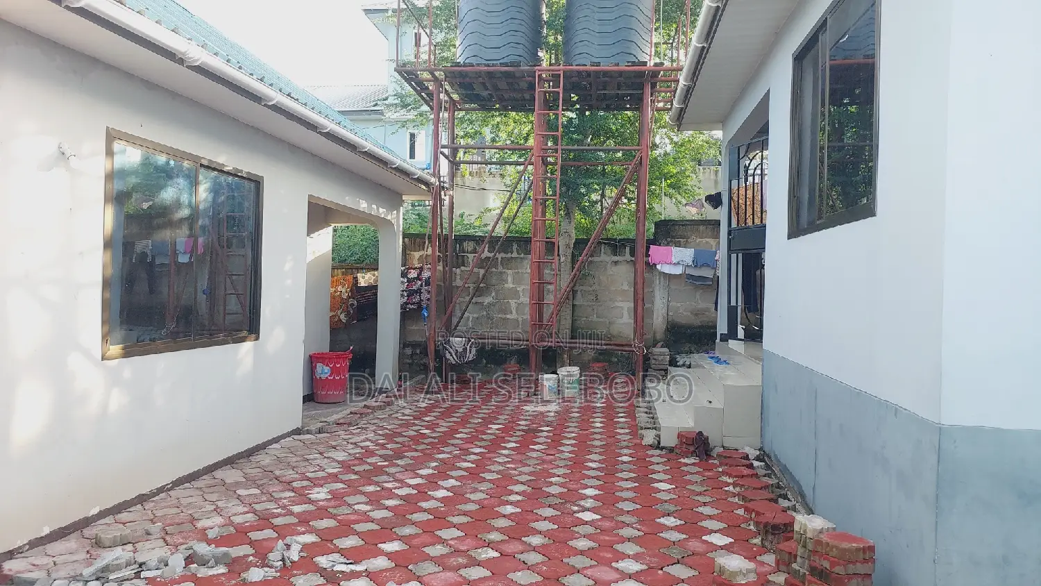 5bdrm House in Changanyikeni Udsm, Kinondoni for sale
