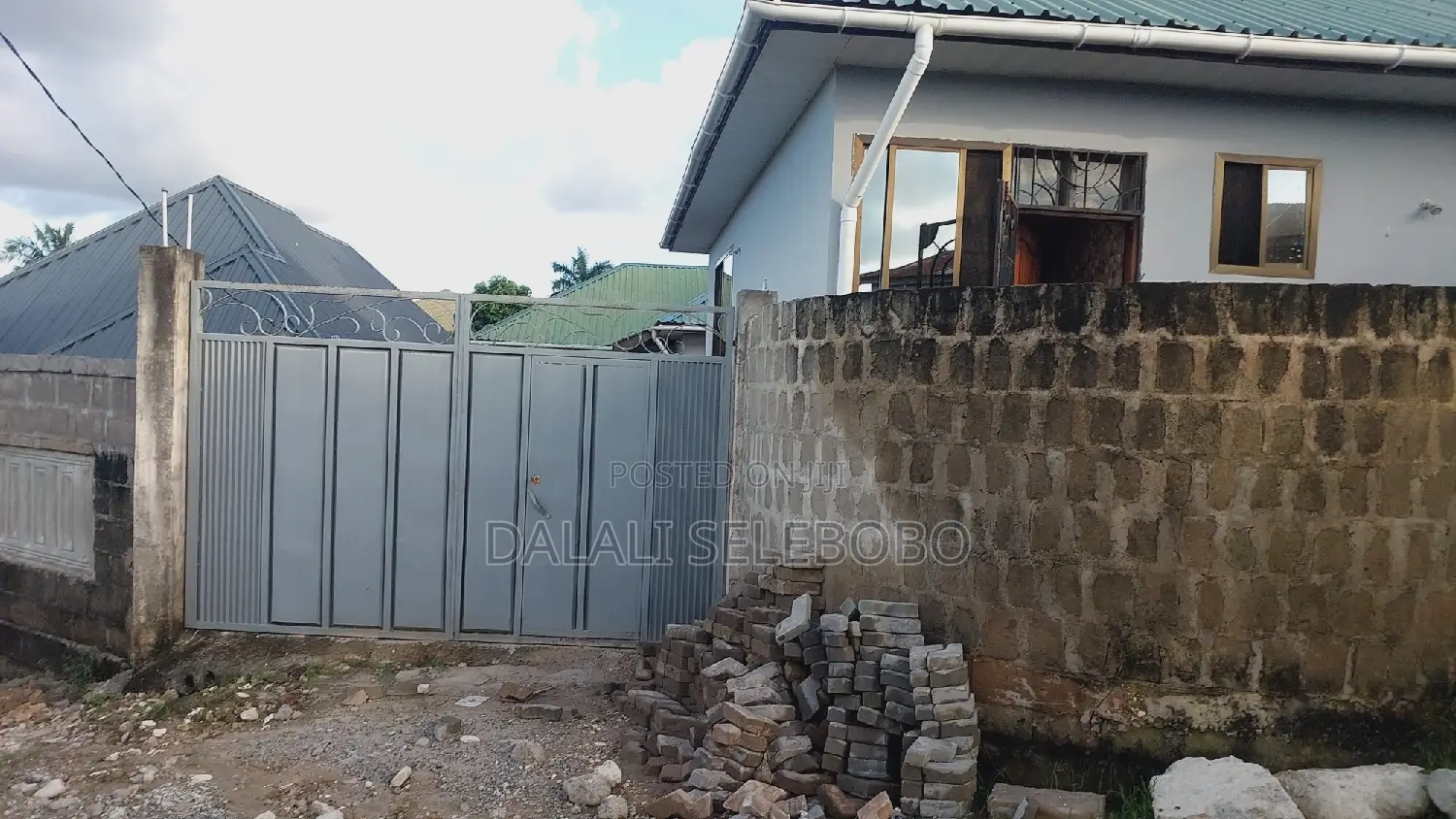 4houses Bangalore Sale at Changanyikeni Udsm