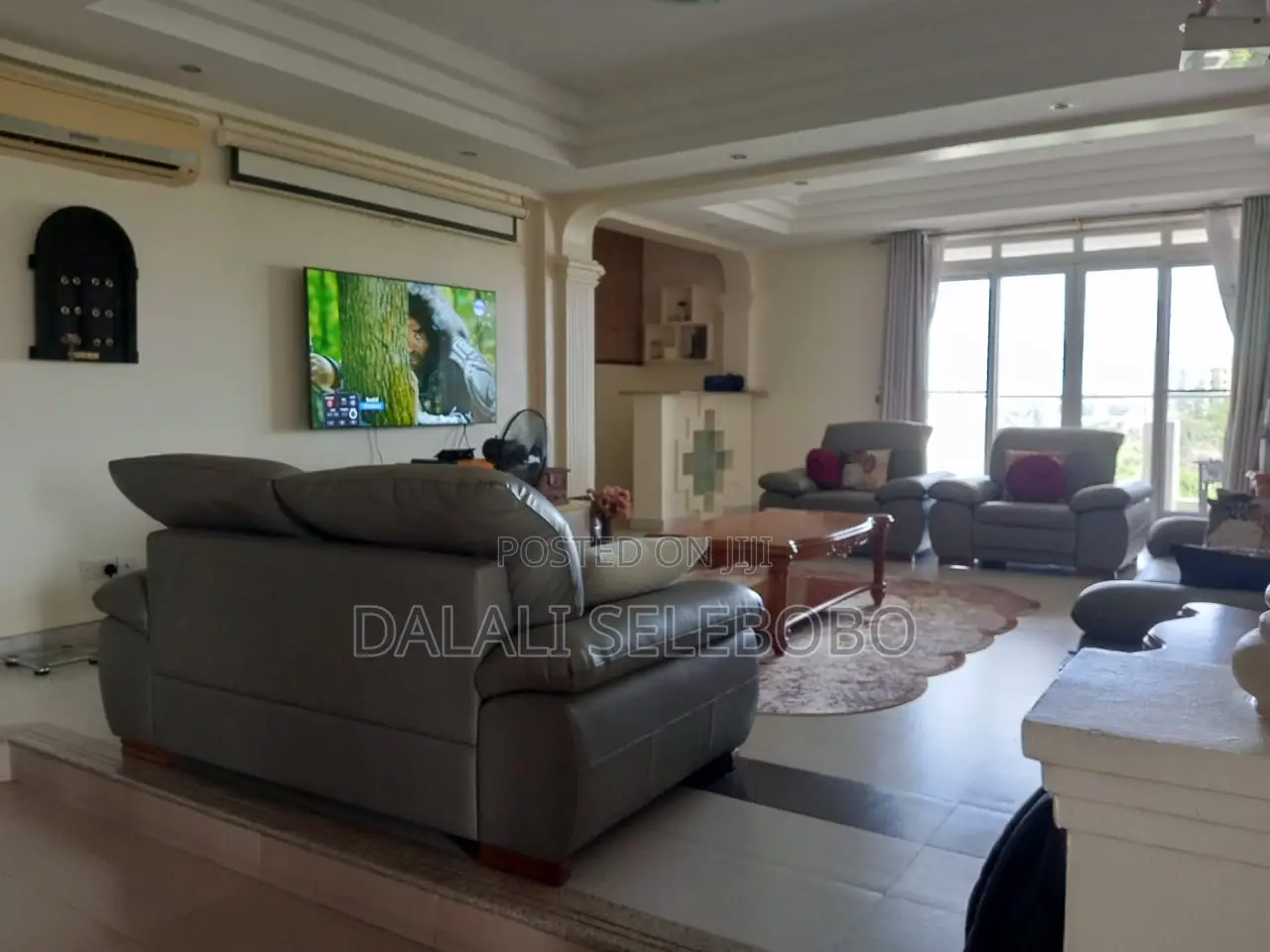 4bdrm Block of Flats in Upanga for sale