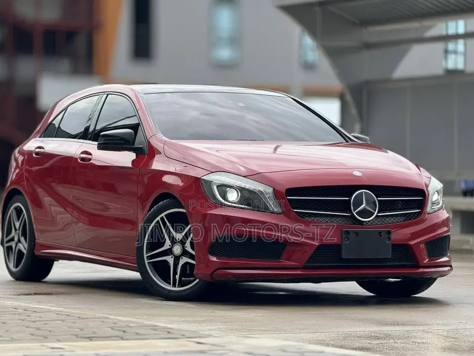 Mercedes-Benz A-Class 2014 Red