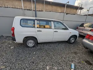 Toyota Probox 2002 White
