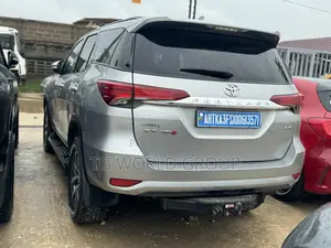 Toyota Fortuner 2.8 D AWD 2017 Silver