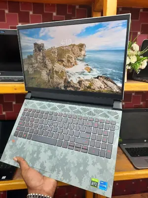 Laptop Dell G15 5535 16GB Intel Core I7 SSD 512GB
