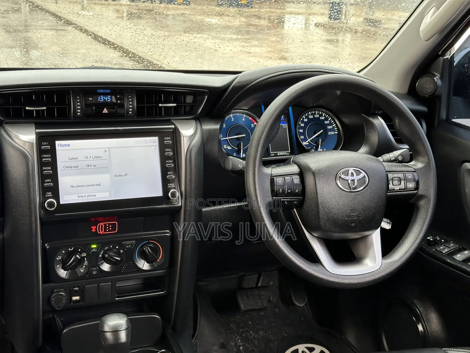 Toyota Fortuner 2022 White
