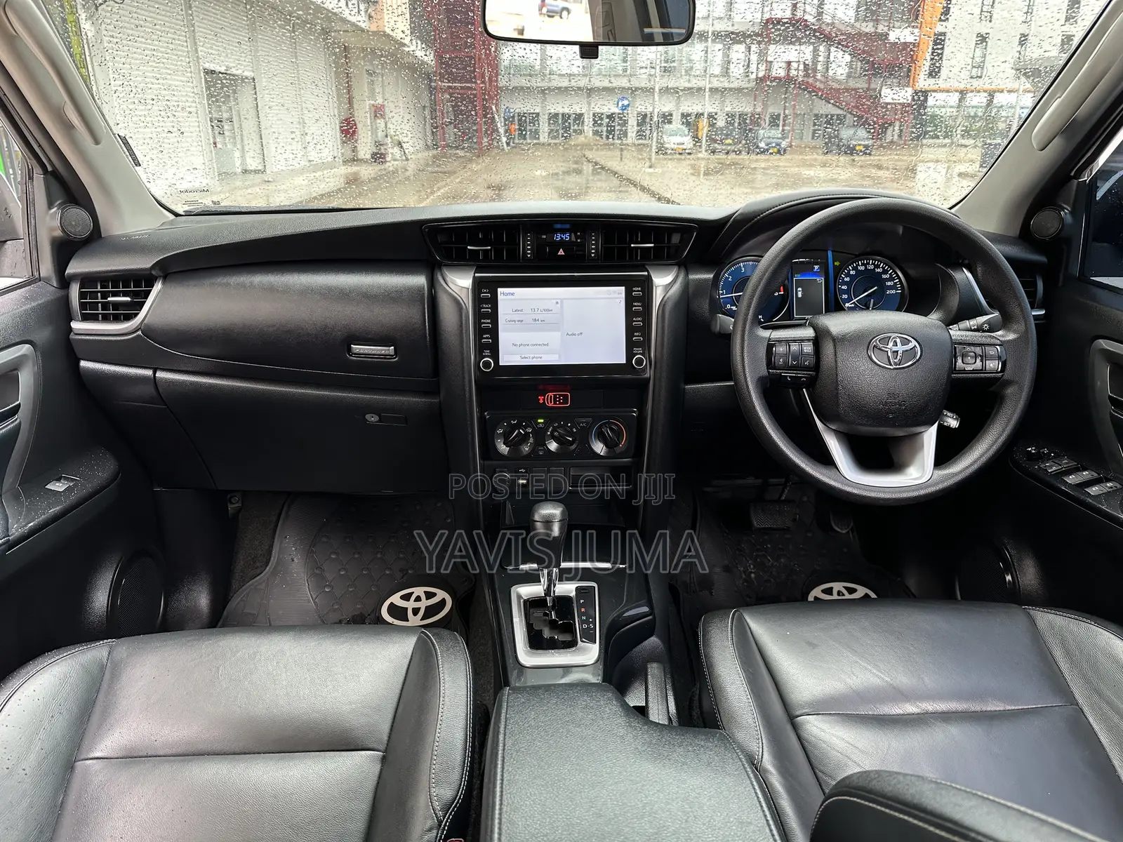 Toyota Fortuner 2022 White