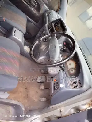 Toyota Noah 2005 Silver