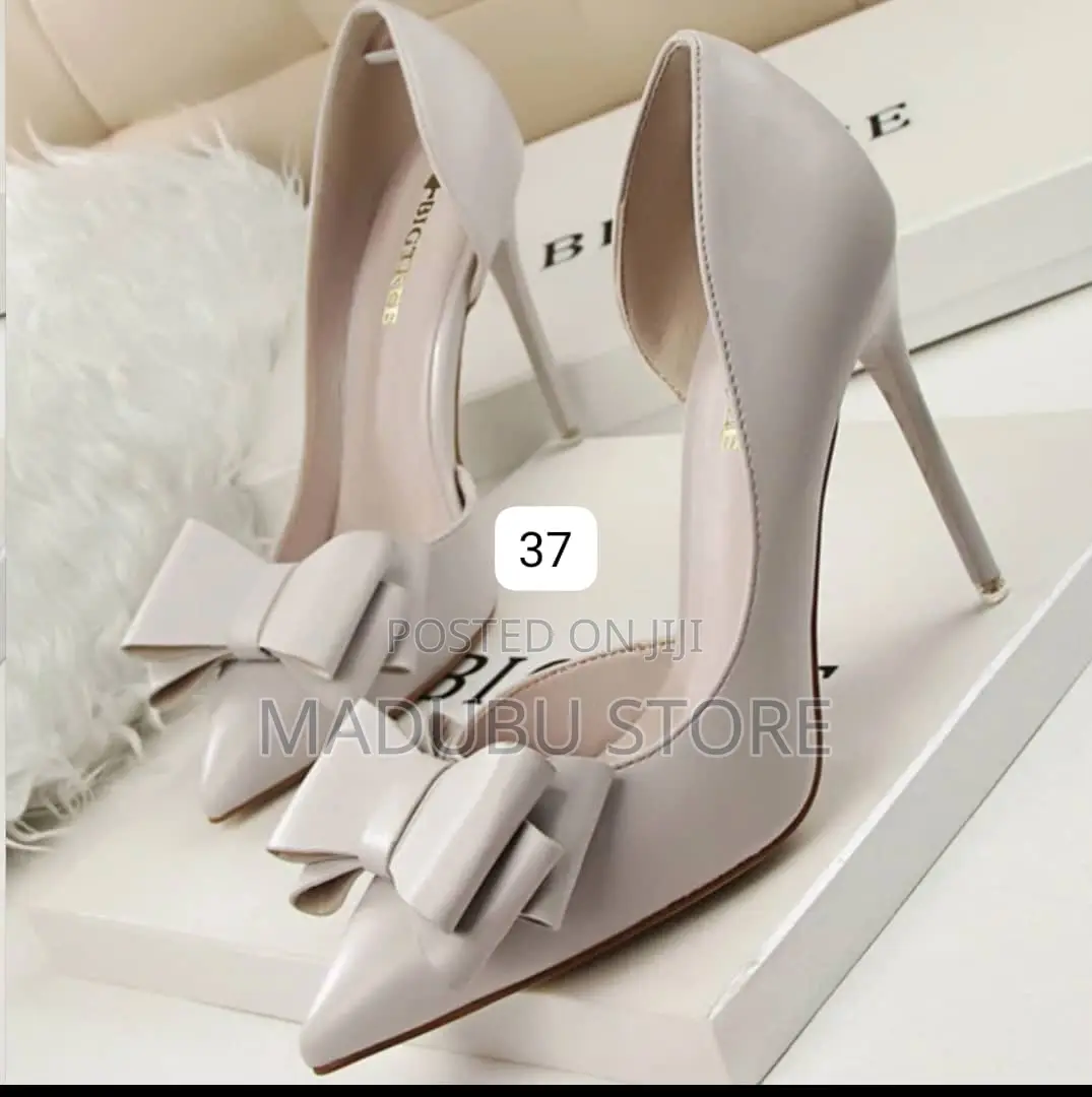 Women's Pump Shoes