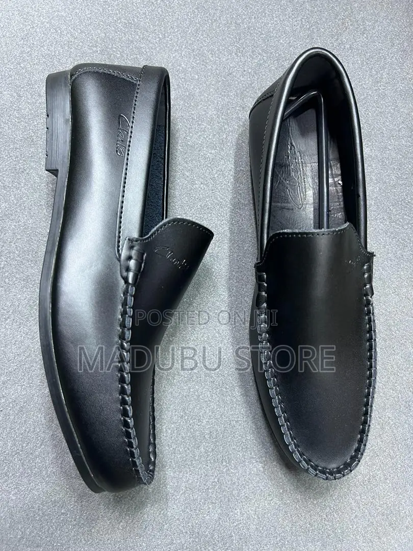 Mens' Casual Shoes
