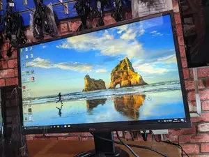 Good Monitor for Office Use ( Dell "27" Inch )