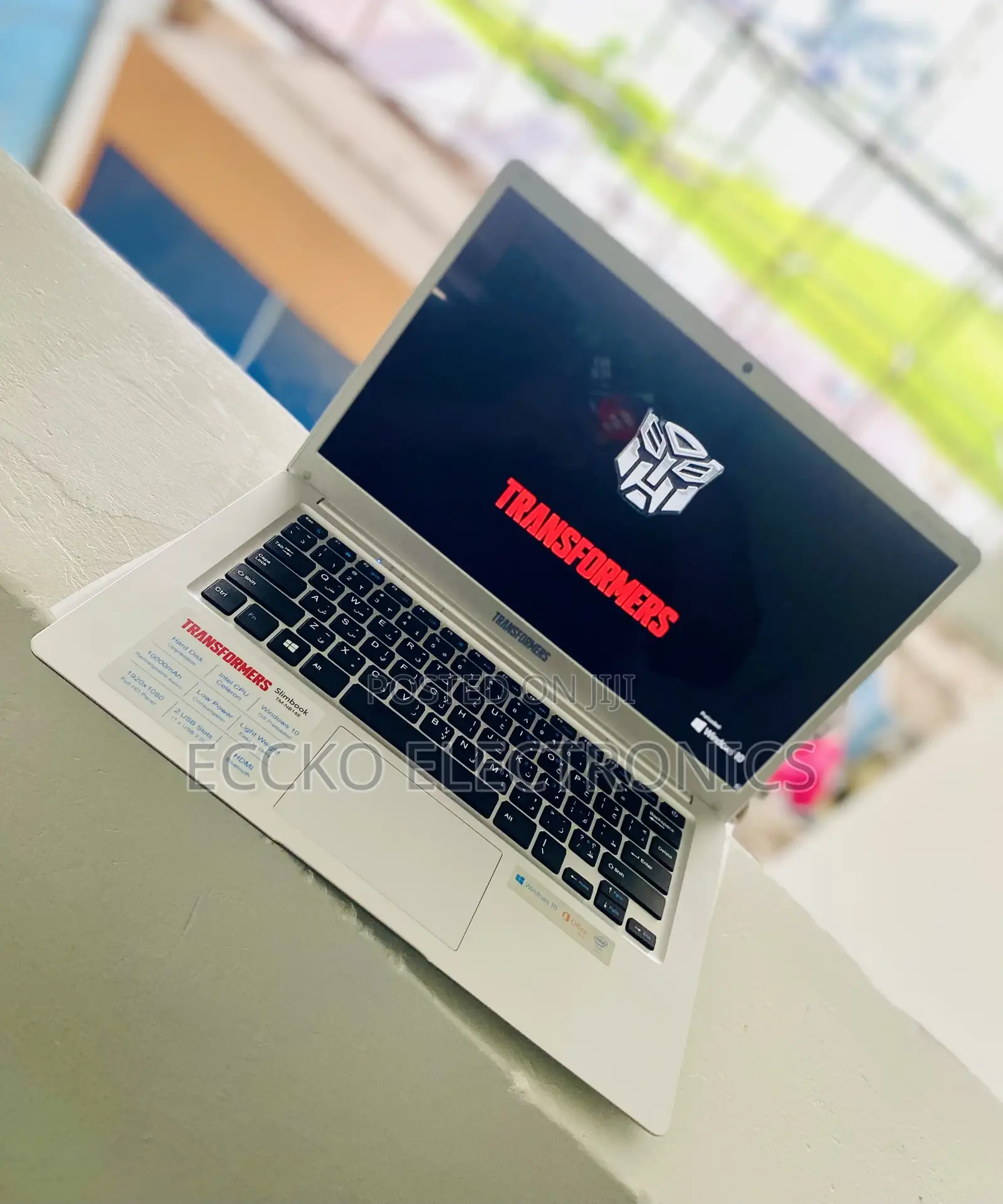 Laptop 4GB Intel HDD+SSD 500GB