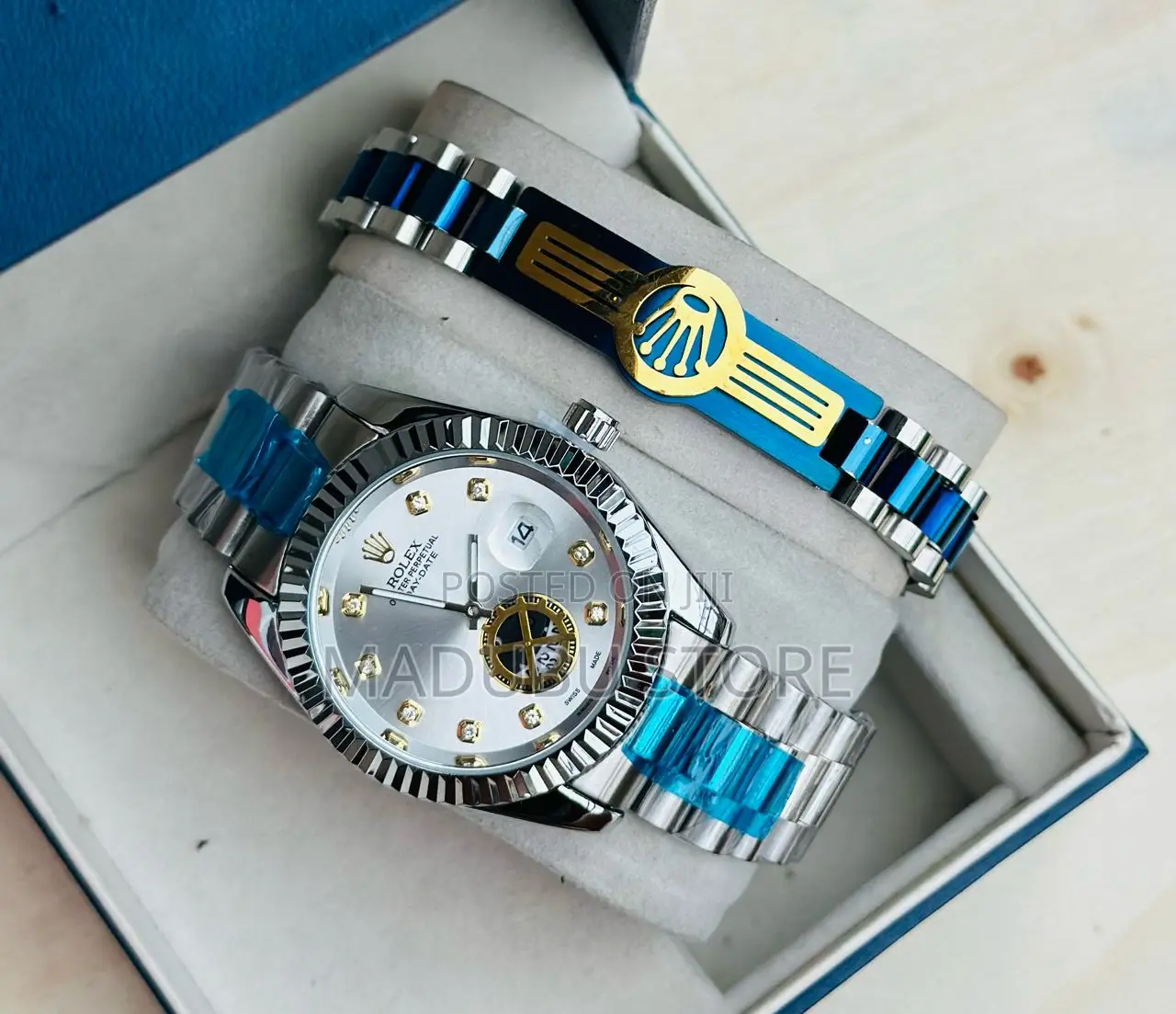 A Set of Watch and Bracelet