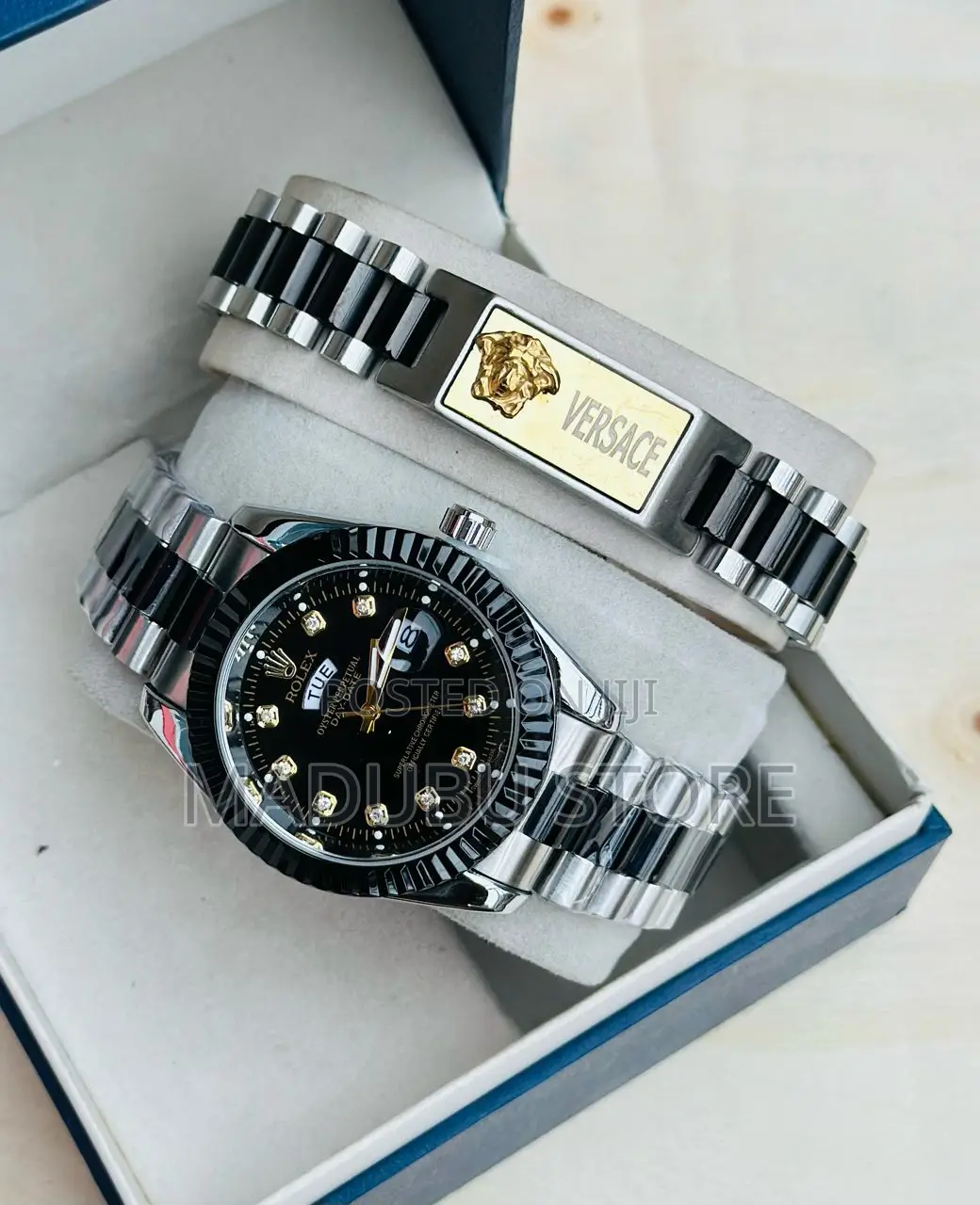 A Set of Watch and Bracelet