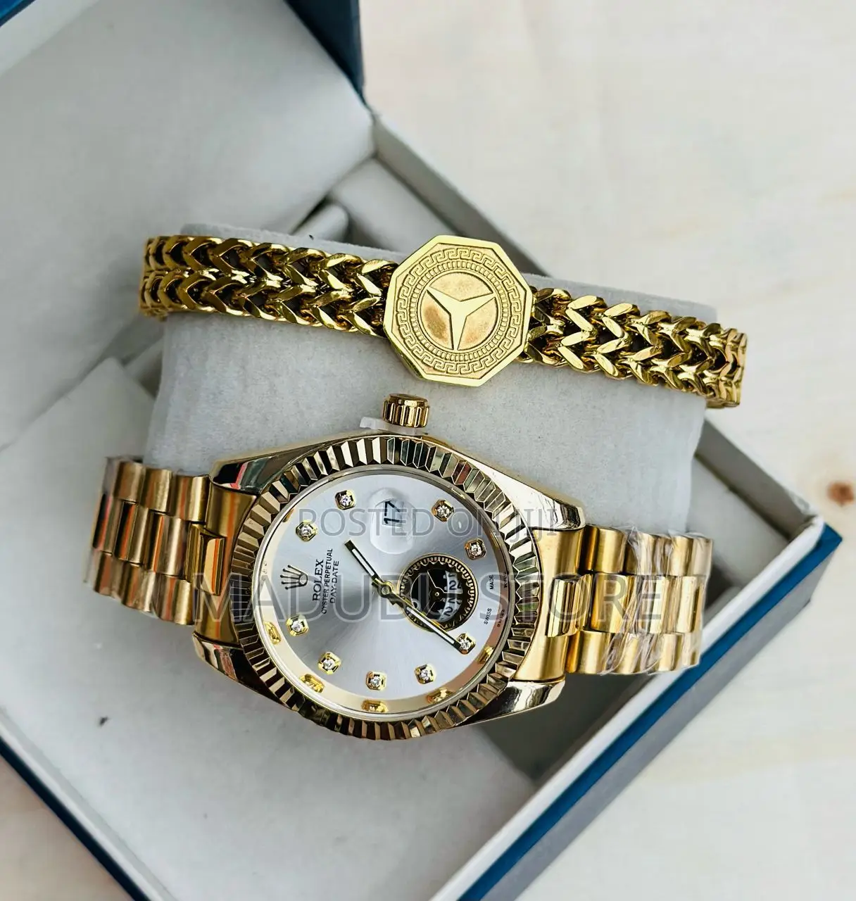 A Set of Watch and Bracelet