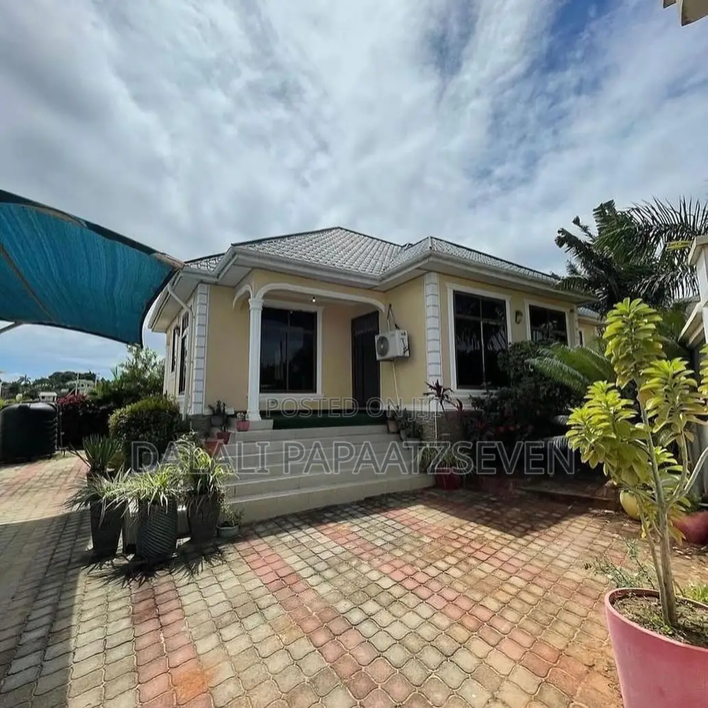 3bdrm House in Dalalipapaatzseven, Kinondoni for rent