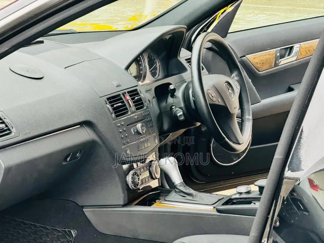 Mercedes-Benz C-Class 2007 Black