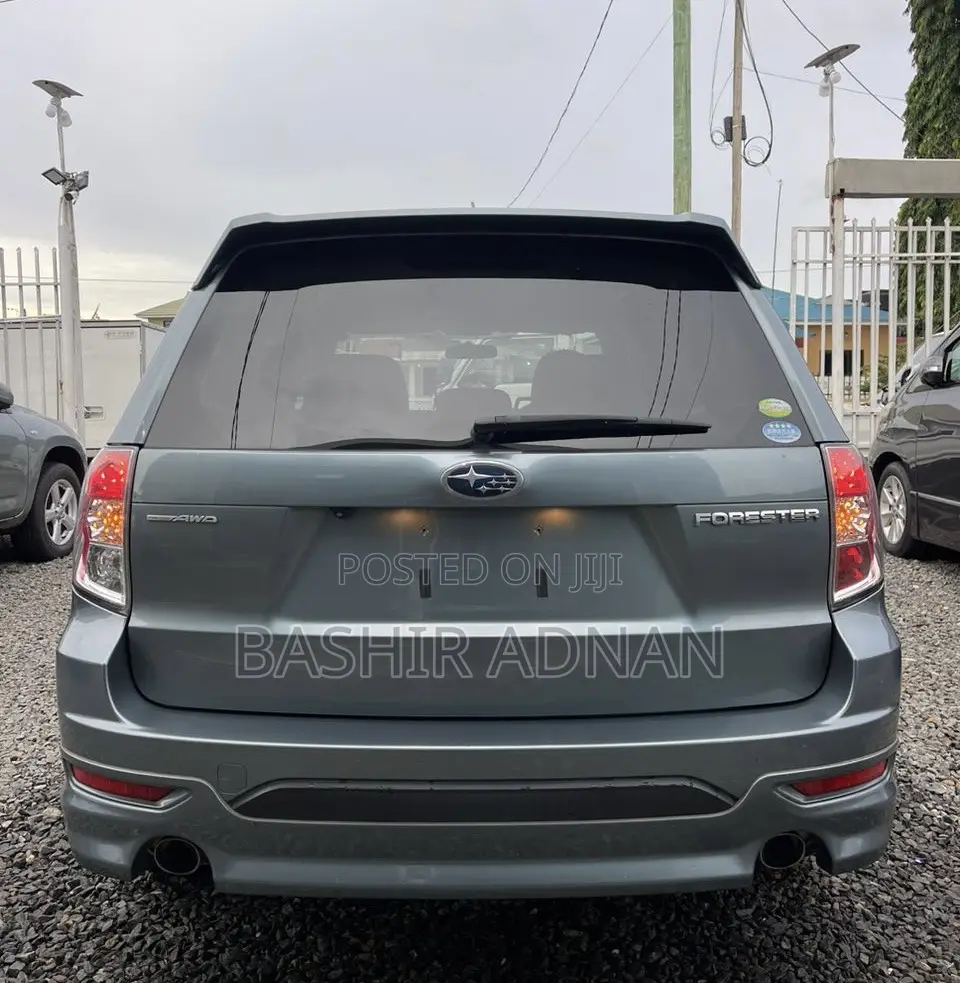 Subaru Forester 2011 Teal