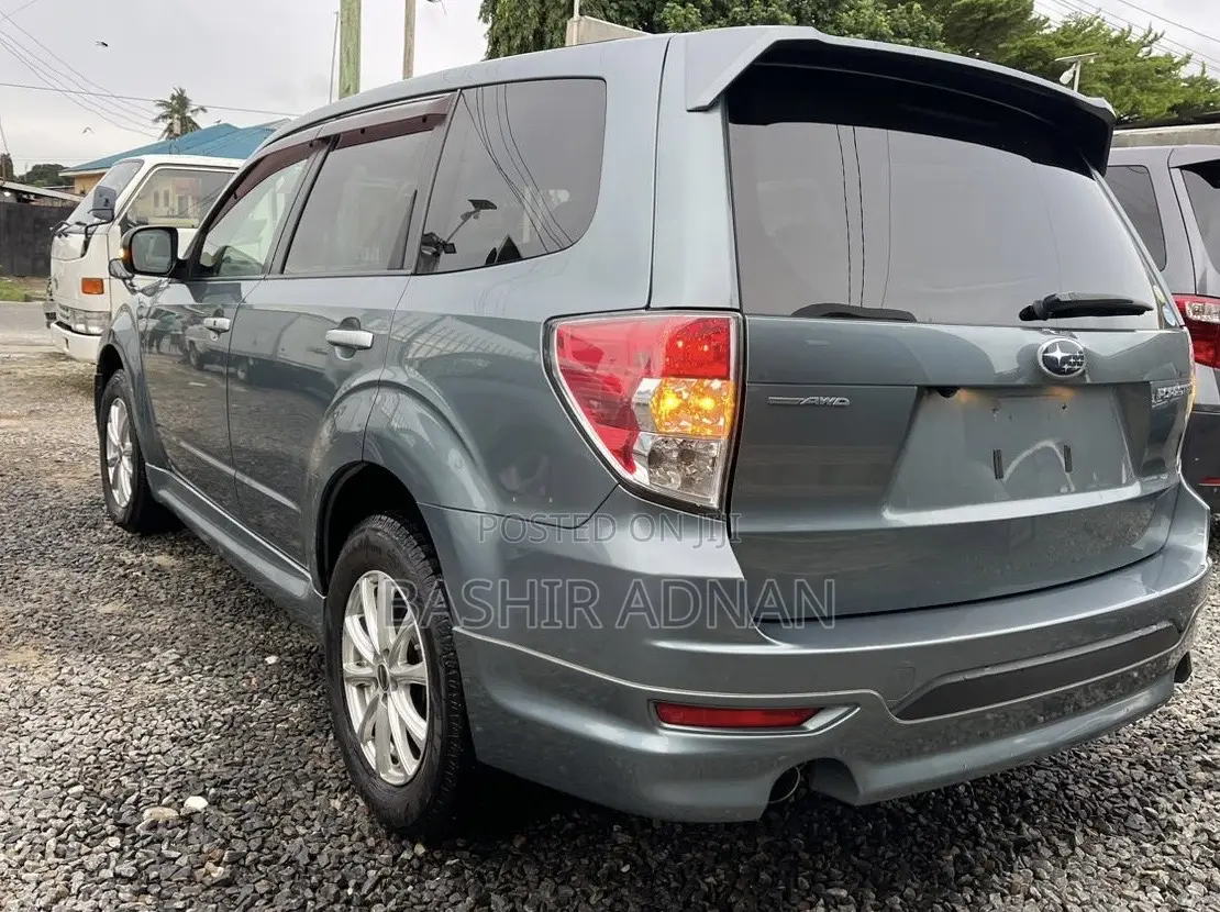 Subaru Forester 2011 Teal