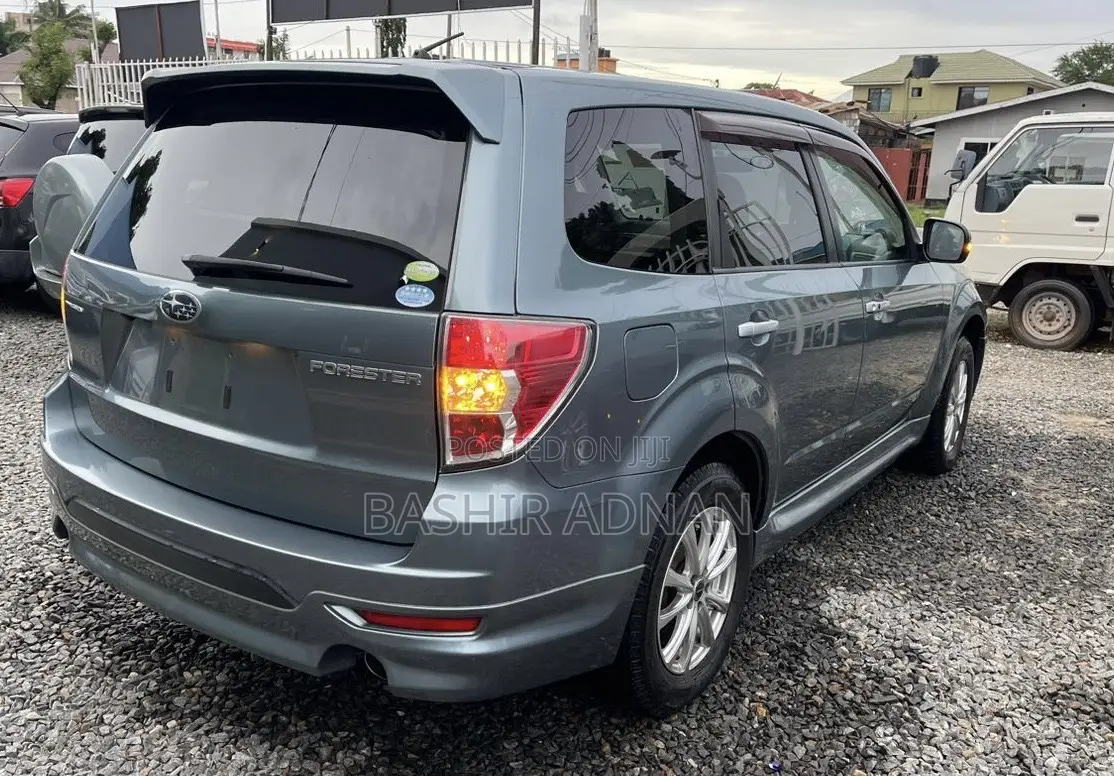 Subaru Forester 2011 Teal