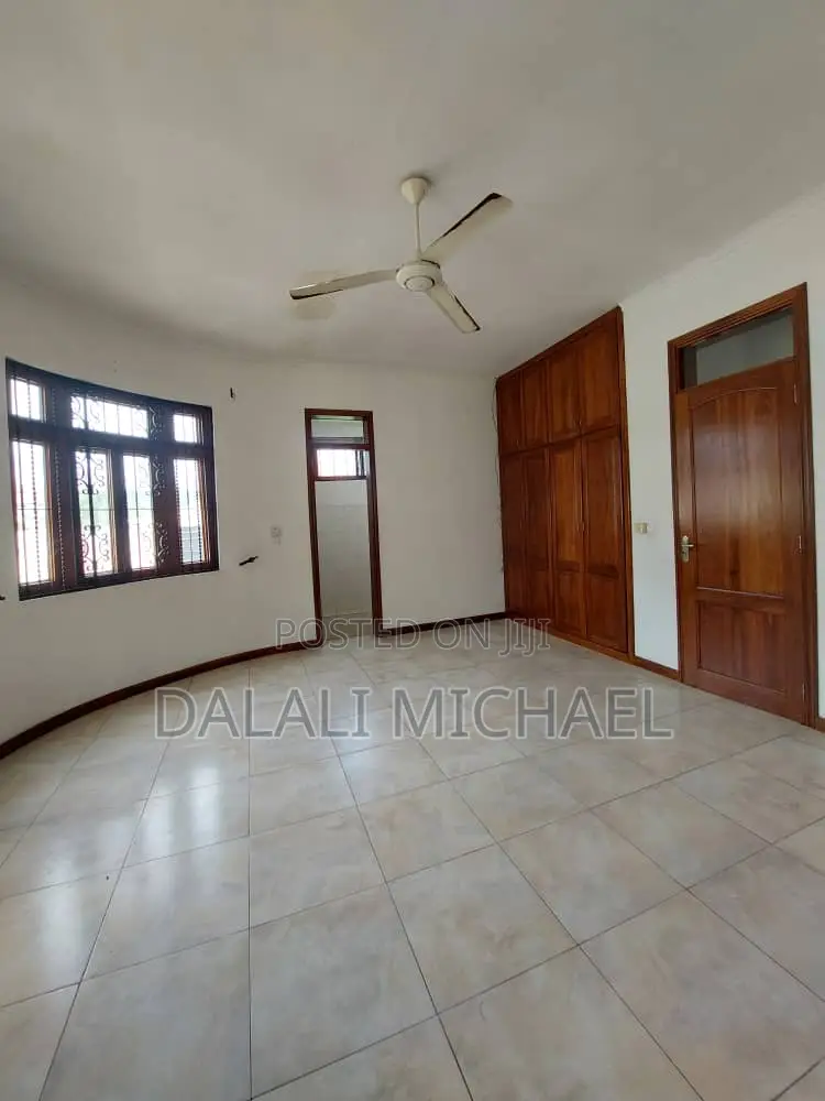 4bdrm House in Tegeta, Kunduchi for sale