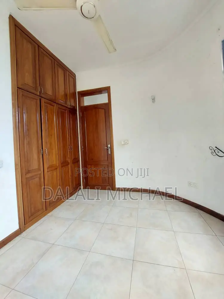 4bdrm House in Tegeta, Kunduchi for sale