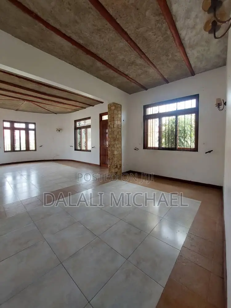 4bdrm House in Tegeta, Kunduchi for sale
