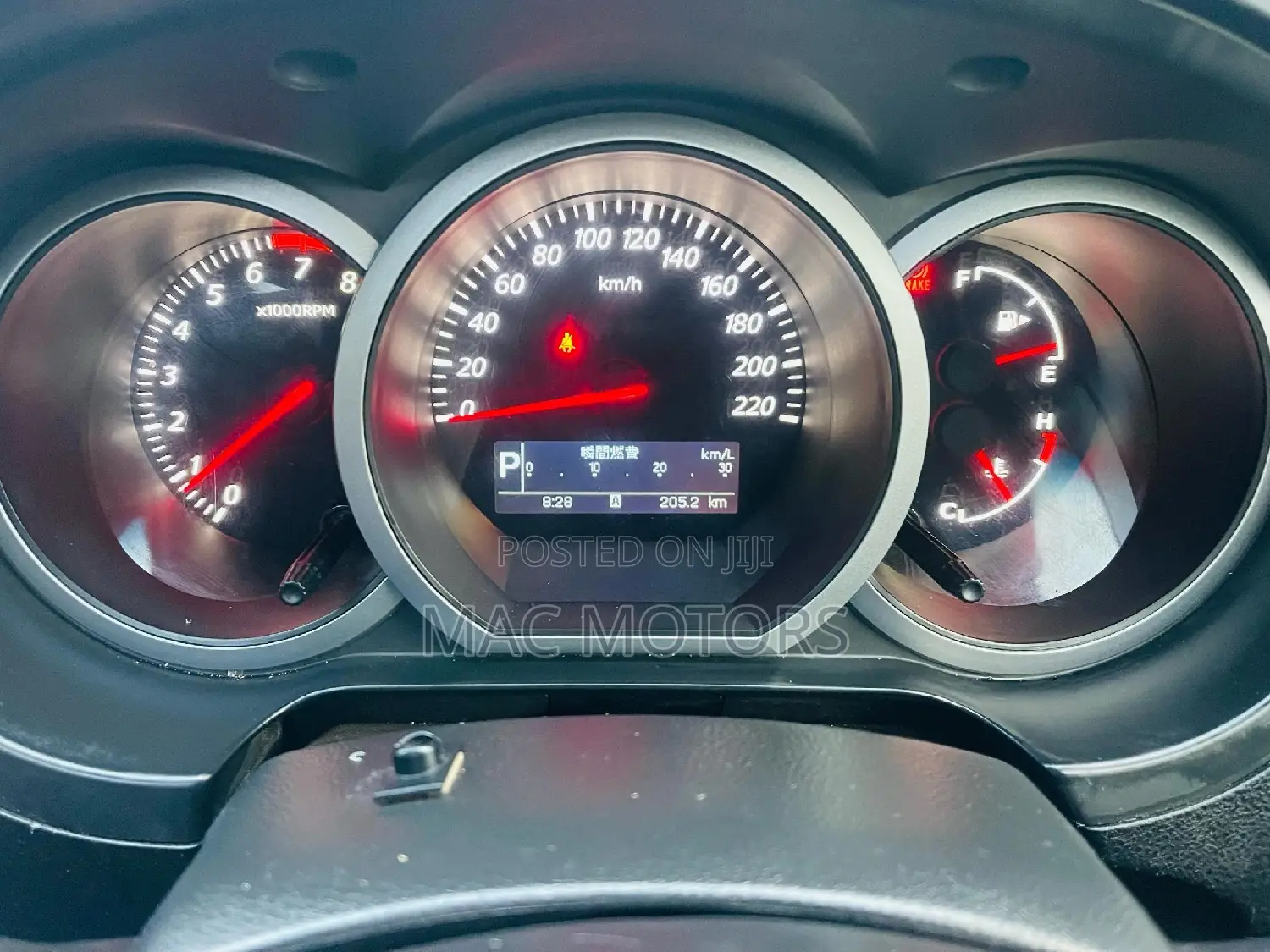 Suzuki Escudo 2013 White