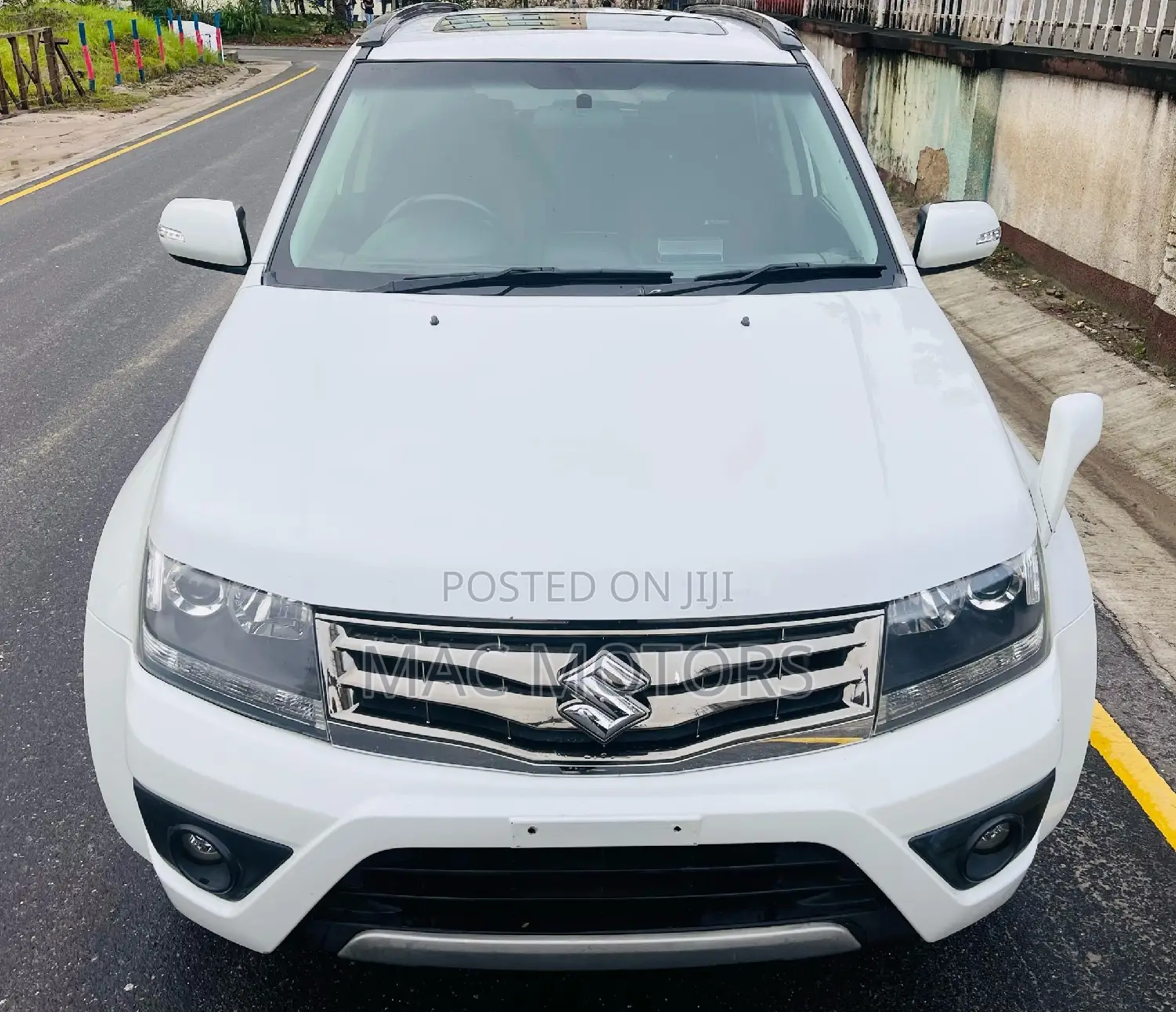 Suzuki Escudo 2013 White