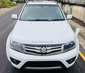Suzuki Escudo 2013 White