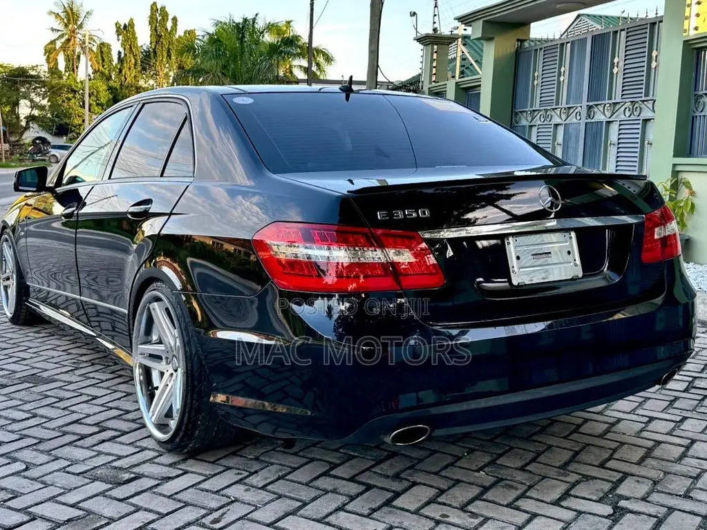 Mercedes-Benz E250 2011 Black