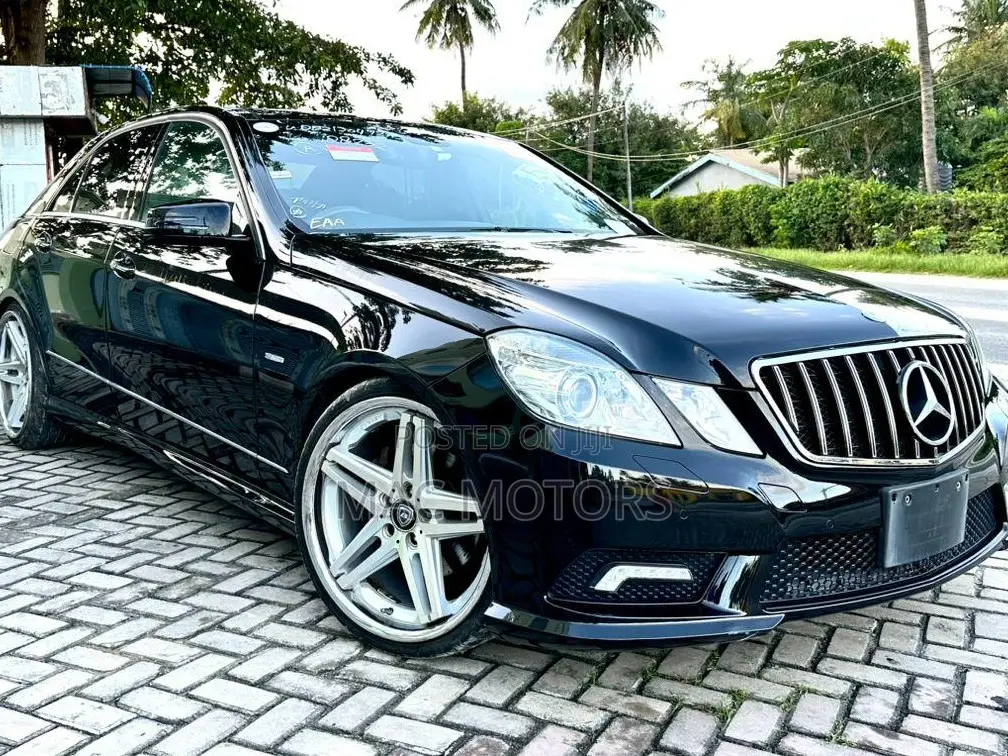 Mercedes-Benz E250 2011 Black