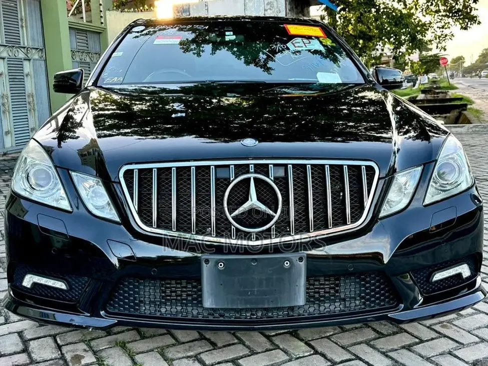 Mercedes-Benz E250 2011 Black