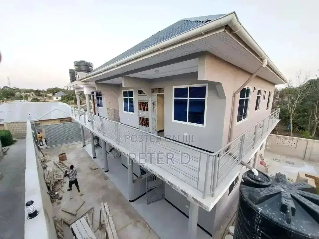 1bdrm Shared Apartment in Kimara for rent