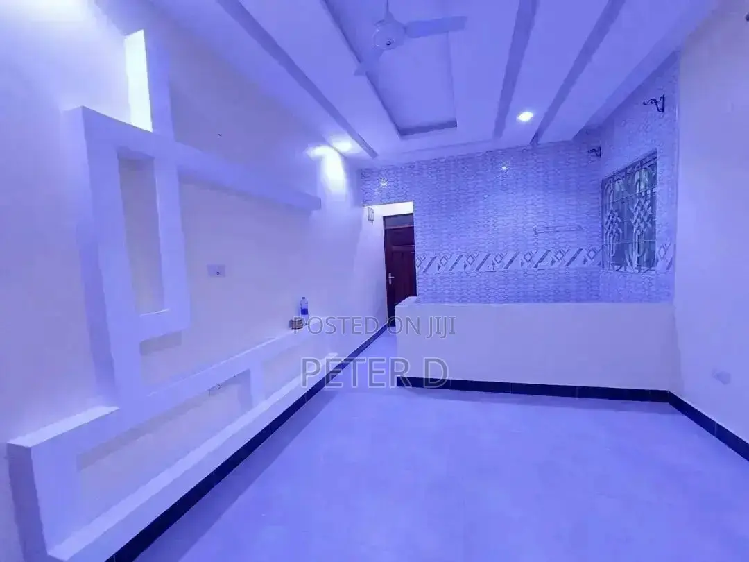 1bdrm Shared Apartment in Kimara for rent