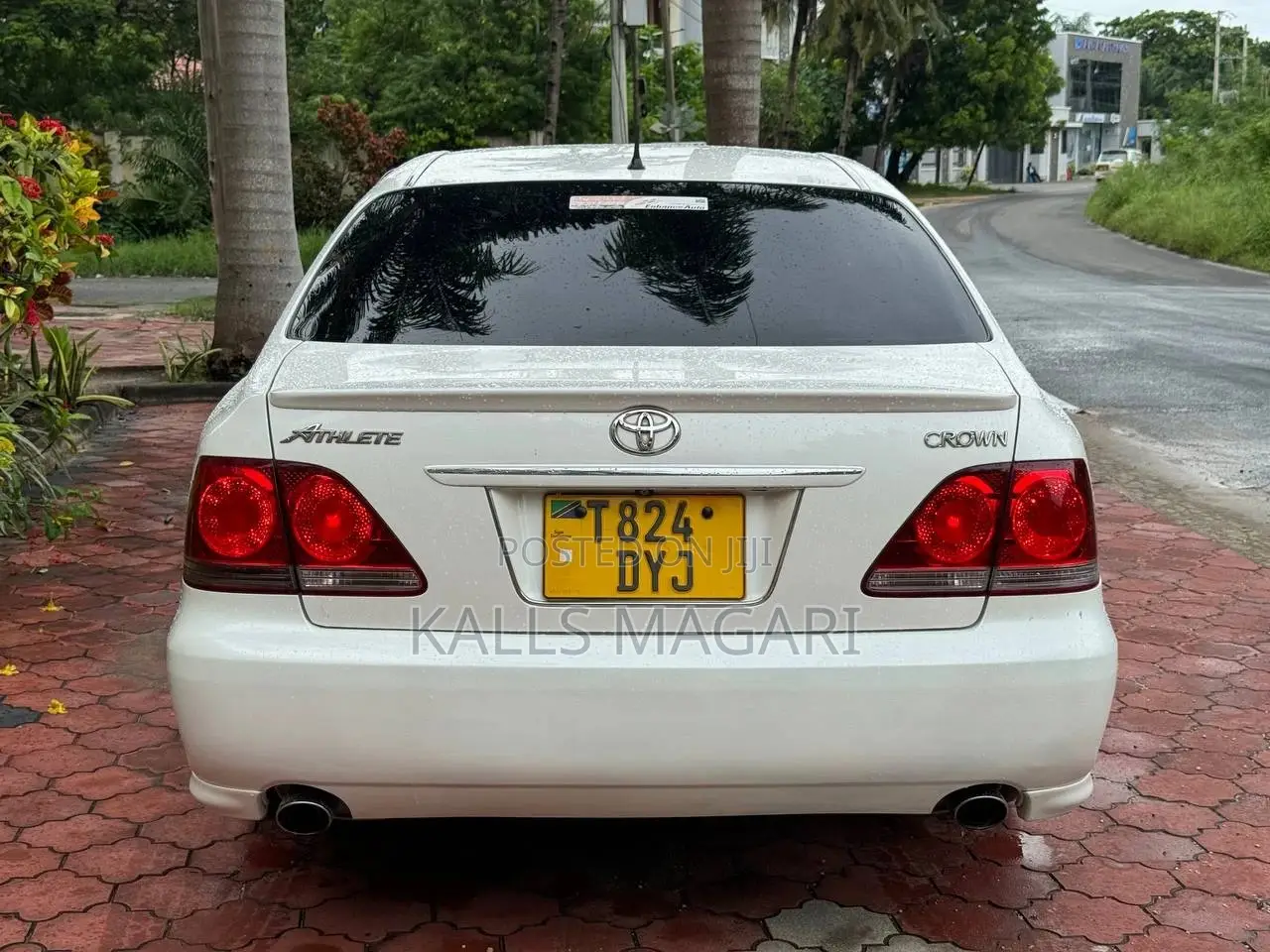 Toyota Crown Royale 2005 White