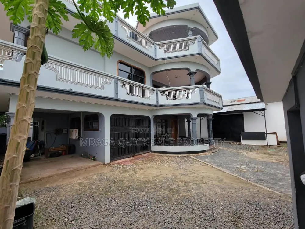 5bdrm House in Mikocheni for rent