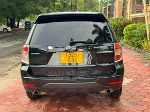 Subaru Forester 2011 Black