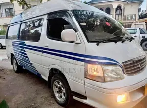 Toyota HiAce 2009 White