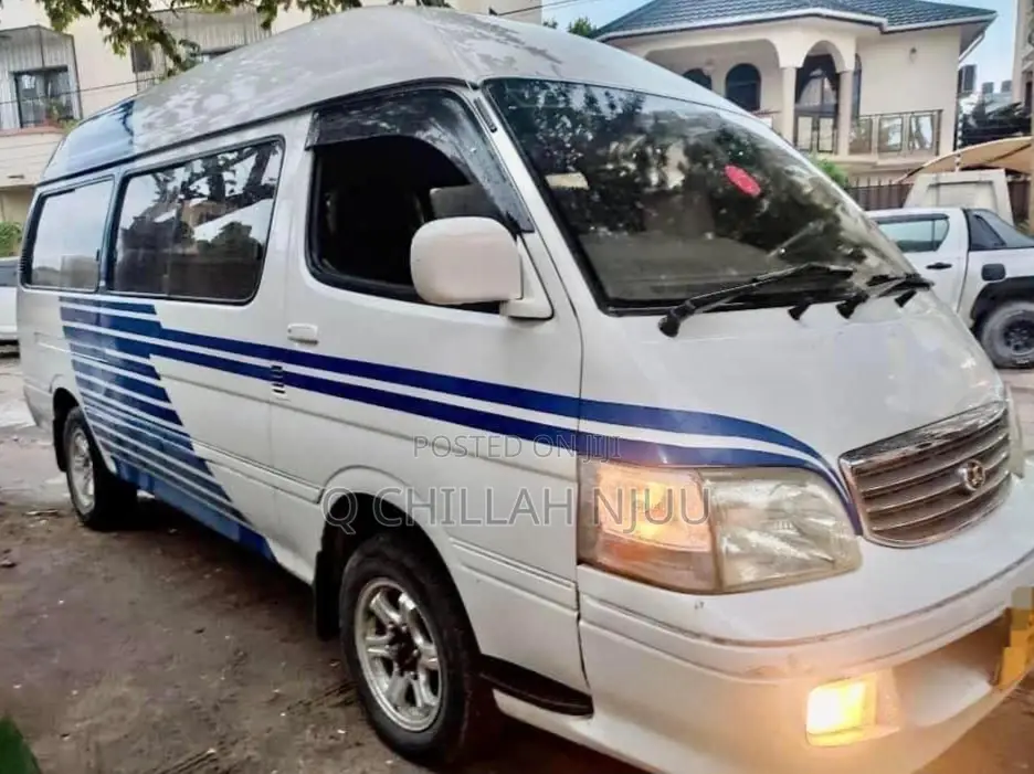 Toyota HiAce 2009 White