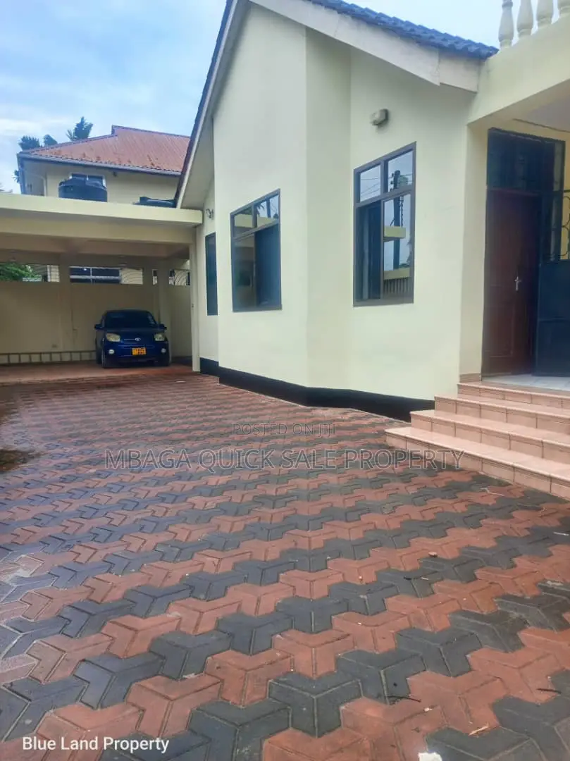 4bdrm Bungalow in Mikocheni A Along for rent