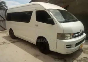 Toyota HiAce 2006 White