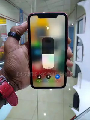 Apple iPhone 11 64 GB Red